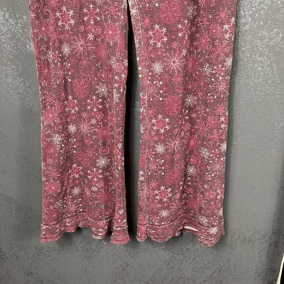 HelloNite! Waffle Lounge Pant wide leg. Holiday Winter snowflake print. size S - Picture 4 of 7